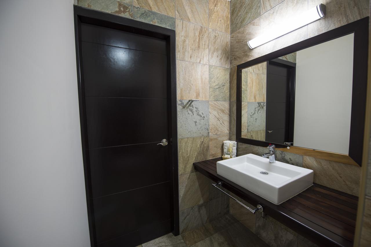 Hotel Andiroba Palace Tuxtla Gutiérrez Esterno foto